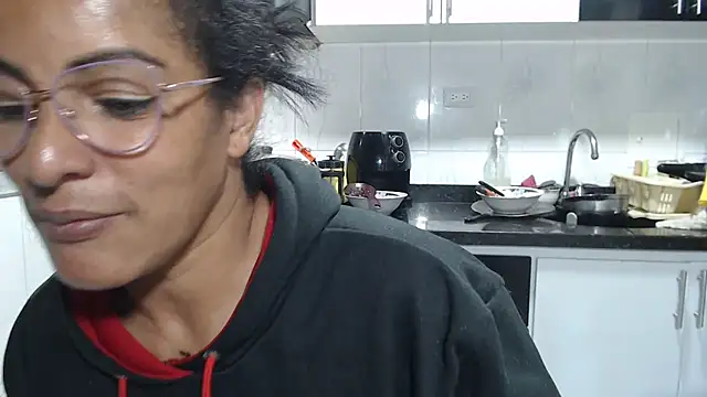 kateleyagrey's Live XXX Chat