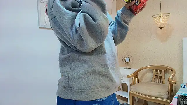 Miladiosa Adlı Modelin Canlı XXX Sohbeti