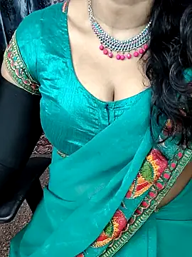 Hotty_Kavita 在線直播表演