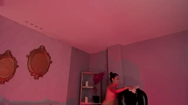 แชท XXX สดของ ErikaBenz_