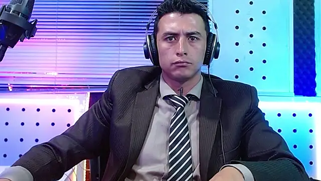 Chat +18 de Godofcumxxx ao vivo