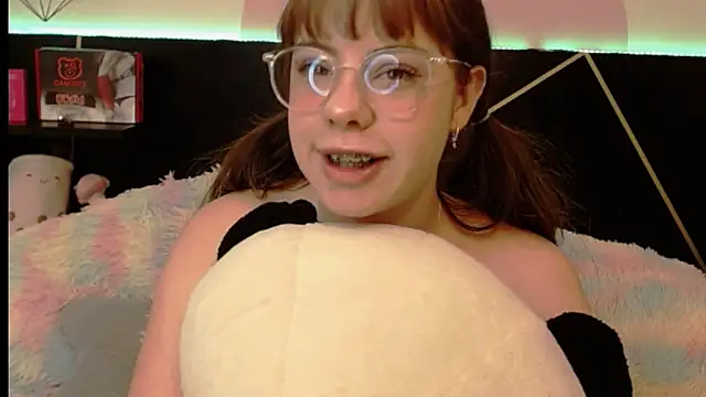 Chatroom XXX en direct de DanniAbbey