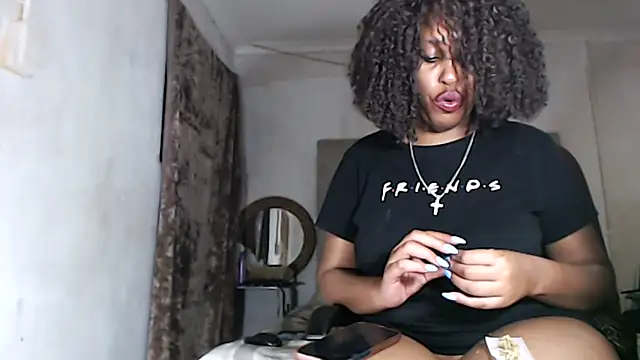 melaninGODDESS4 即時 XXX 聊天