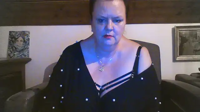 แชท XXX สดของ TiffanyMature