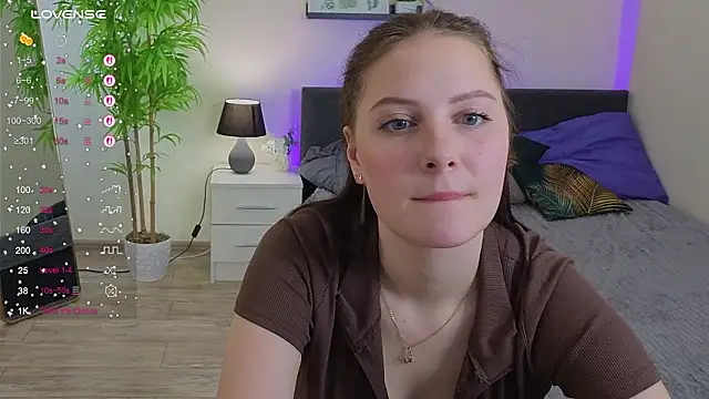 Jenifer_Stound live XXX chat