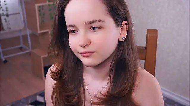 LeighaKind live XXX chat