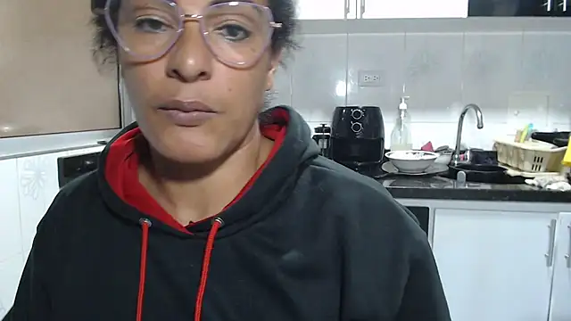 kateleyagrey's Live XXX Chat