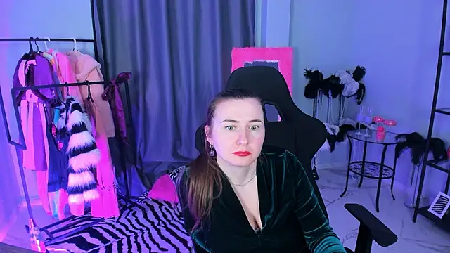 XXX chat uživo modela Golden_Dragon