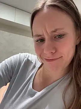 Vikkie_seXyGiiiirl_XoXo's Live XXX Chat