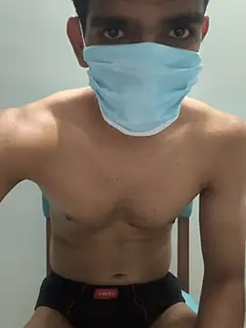 BadBoyTom78 在線直播表演