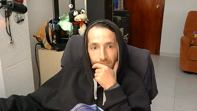 softail85 Adlı Modelin Canlı XXX Sohbeti