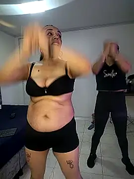 Chatroom XXX en direct de Shantey_Laurent