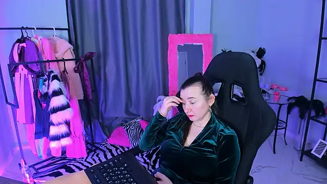 Golden_Dragon Live XXX-chat