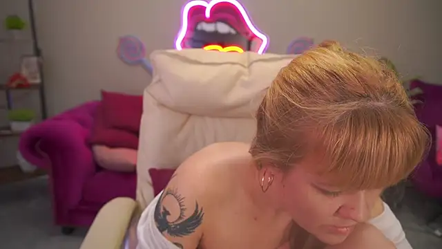 Czat XXX na żywo – BellaLaPetit