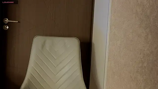 NoFace_Model Chat XXX in diretta