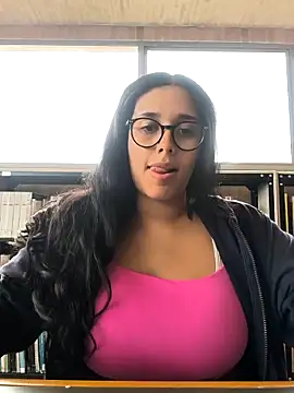 Chat XXX en directo de Annya-sweet