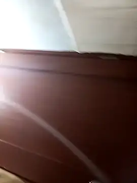 jemp99: διαδικτυακό σόου στην κάμερα