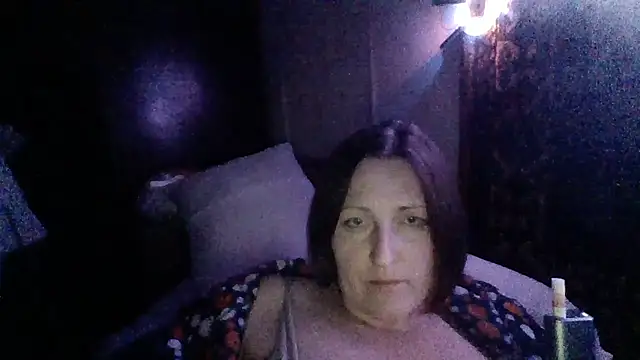 Chat +18 de AllaSowinskaya ao vivo