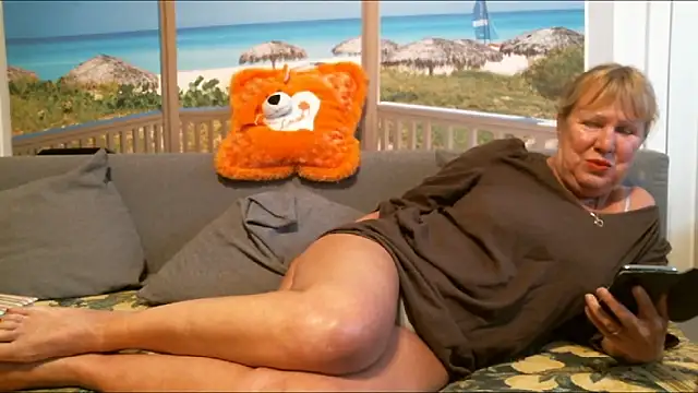 Nikole111's Webcam Show