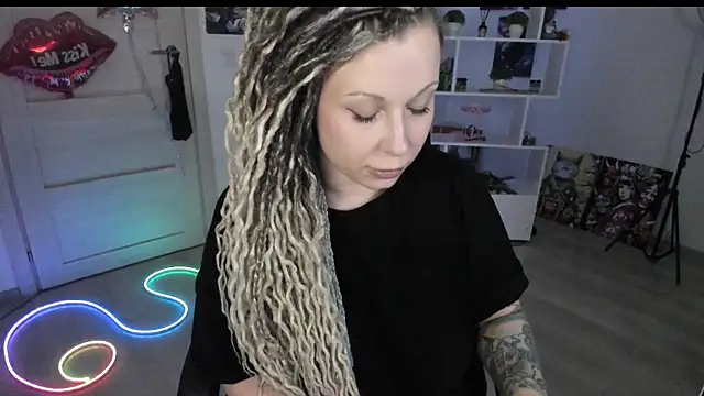 HoneySallyMoore 现场XXX聊天