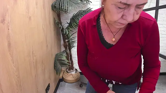 LindaPassionate's Live XXX Chat