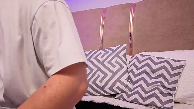 Živý XXX chat Leoo_Miller