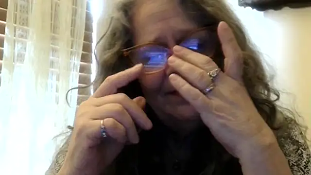 DestineeLoverGirl's Live XXX Chat