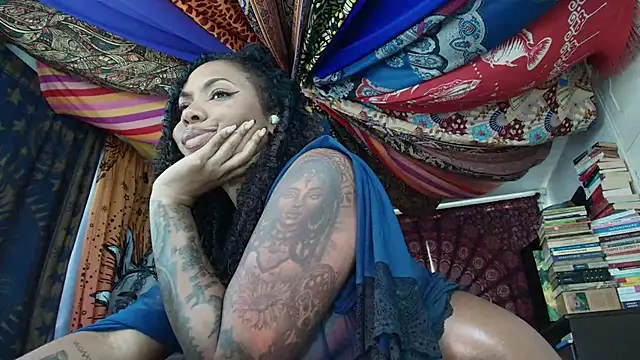 Chat +18 de ElizaGrey_ ao vivo