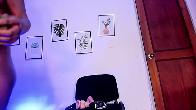 DomenicaW's Webcam Show