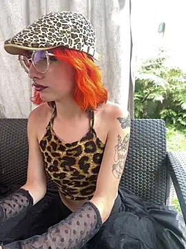 Alice_Hecateen Webbikameraesitys