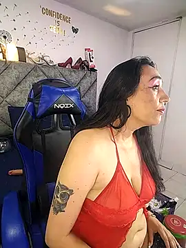 Shantey_Laurent Adlı Modelin Canlı XXX Sohbeti