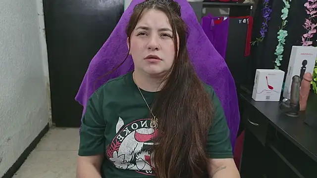 ann_bronw লাইভ XXX চ্যাট