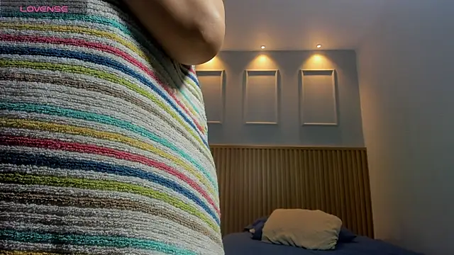 BONNIE_CH1 – Live XXX-chat