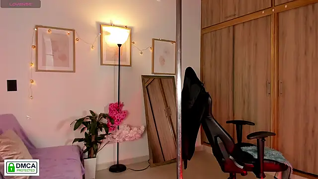 Chatroom XXX en direct de Lilabril