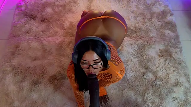 Ladyy_brownn élő XXX-chatje