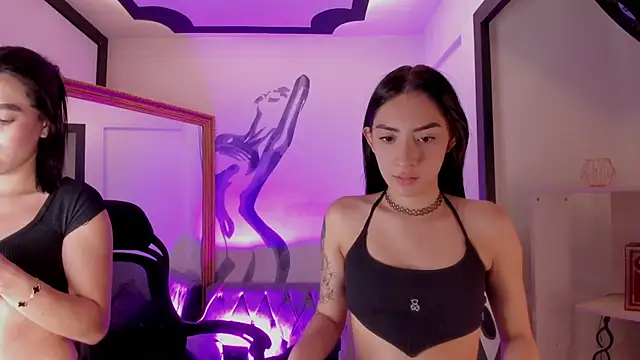 GemmaBrown's Live XXX Chat