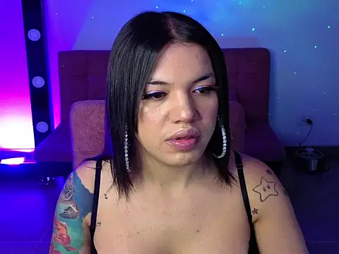 Chat XXX en directo de ashley-midnight