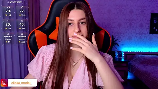 Chat XXX en directo de Elishka_