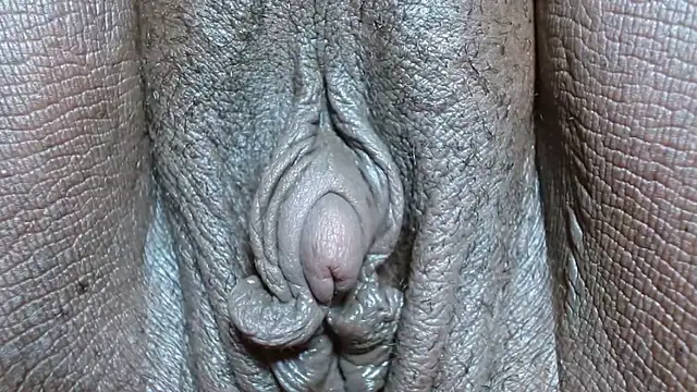 morenahott1's Live XXX Chat