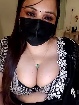 Jiya22のライブXXXチャット