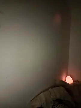 Chat +18 de iamlalamilano ao vivo