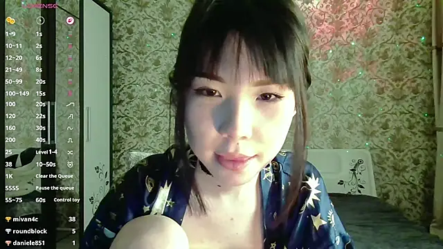 AprilOnilll Chat XXX in diretta