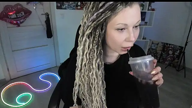 HoneySallyMoore Chat XXX live