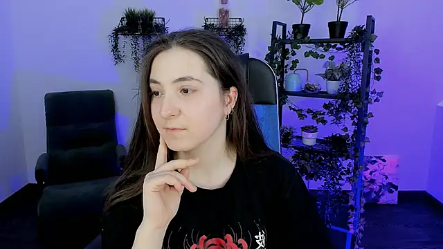 VirtuallVoyant's Live XXX Chat