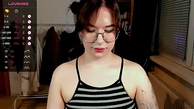 MyNameIsLilith's Live XXX Chat