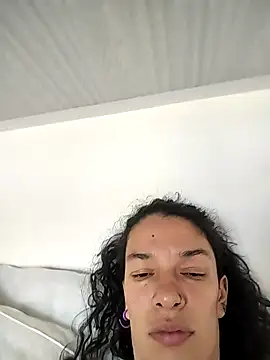 rebekka_simpson Adlı Modelin Canlı XXX Sohbeti