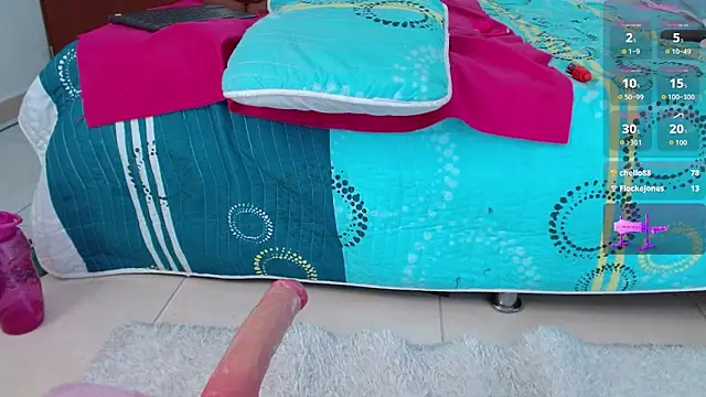 Emelyross_: онлайн-секс-чат