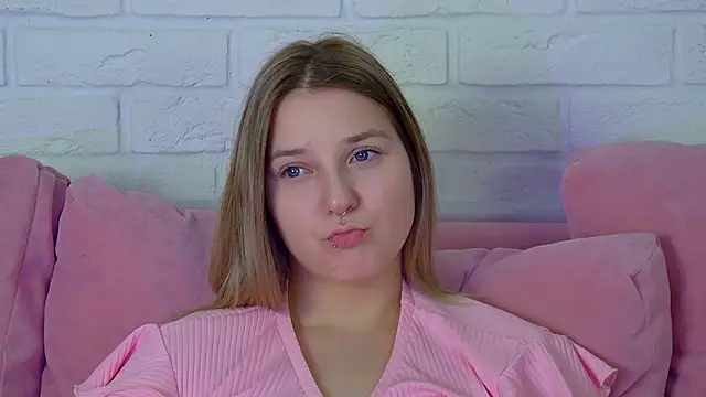 TinnaBurton's Live XXX Chat