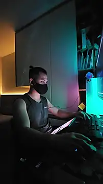 OnlyMan90 在線直播表演