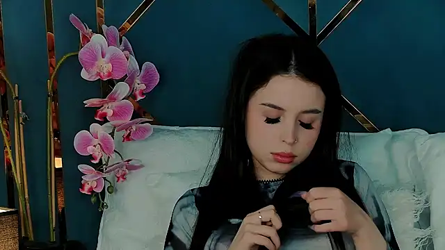 LanaLedger's Live XXX Chat